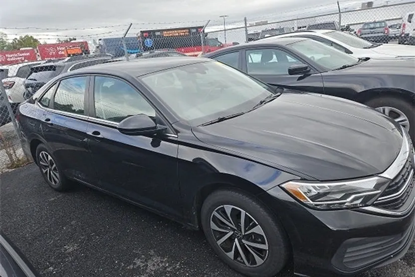 2024 Volkswagen Jetta 1.5T S photo 1