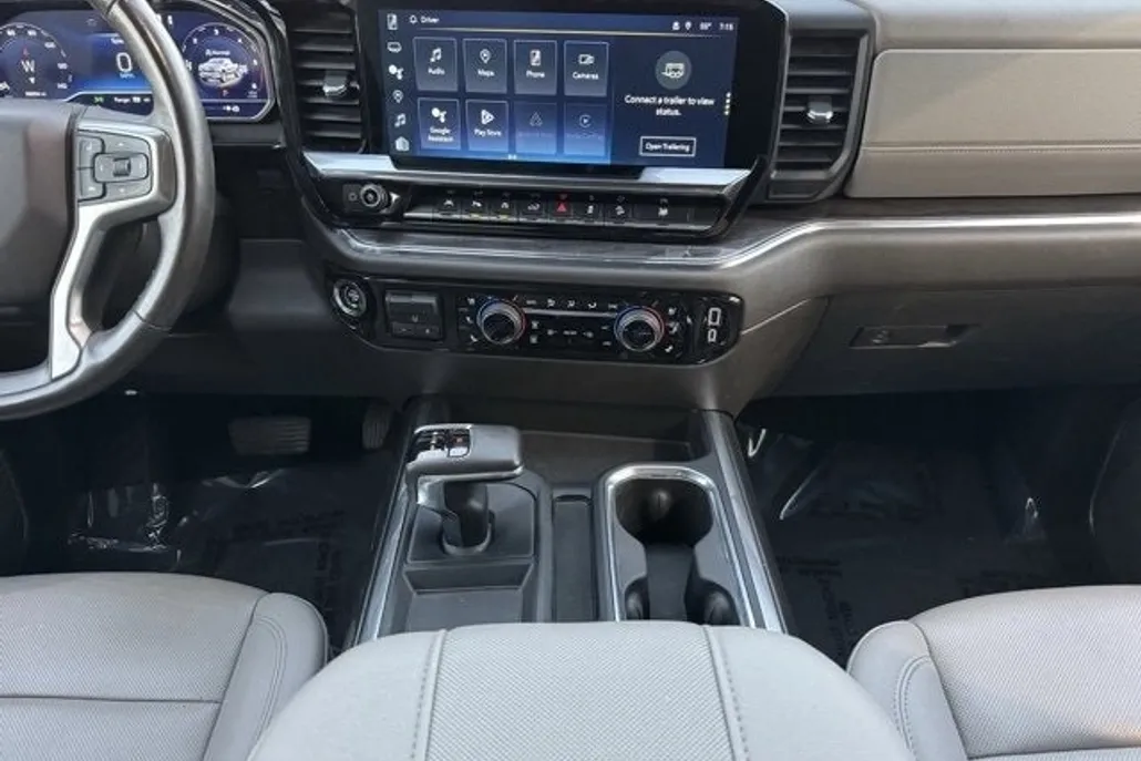 2023 Chevrolet Silverado 1500 LTZ photo 1
