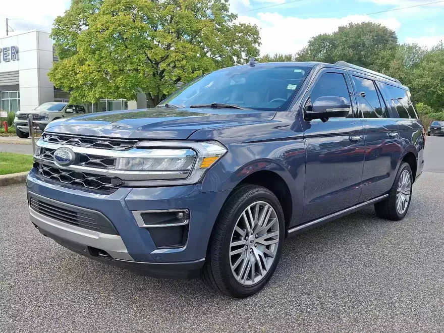 2023 Ford Expedition MAX Limited photo 1