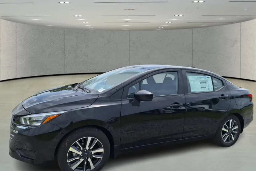 2025 Nissan Versa SV photo 1