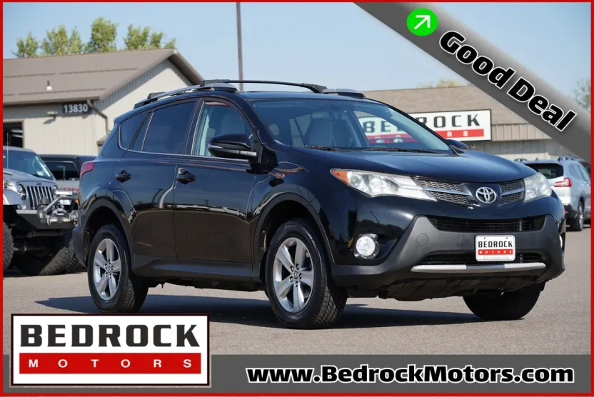 2015 Toyota RAV4 XLE photo 1