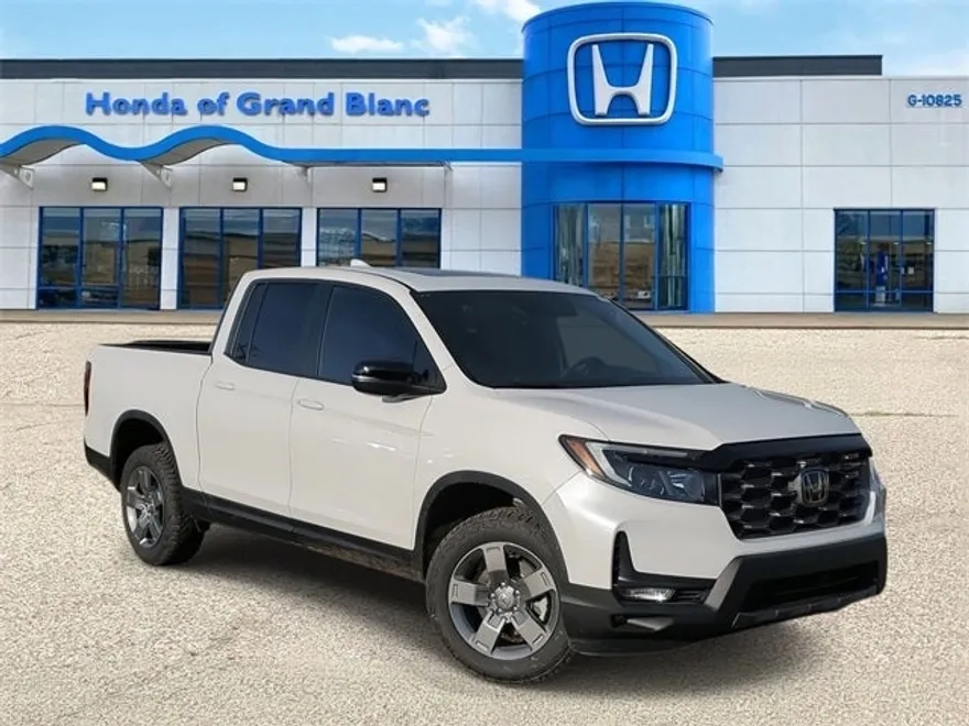 2025 Honda Ridgeline TrailSport photo 1