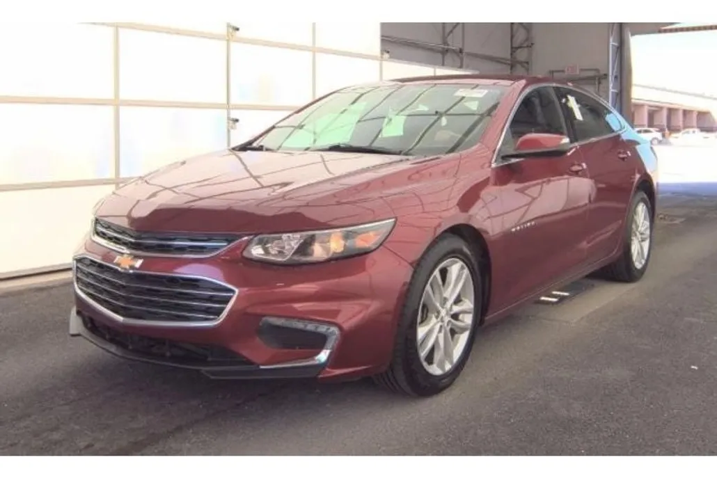 2018 Chevrolet Malibu 1LT photo 1