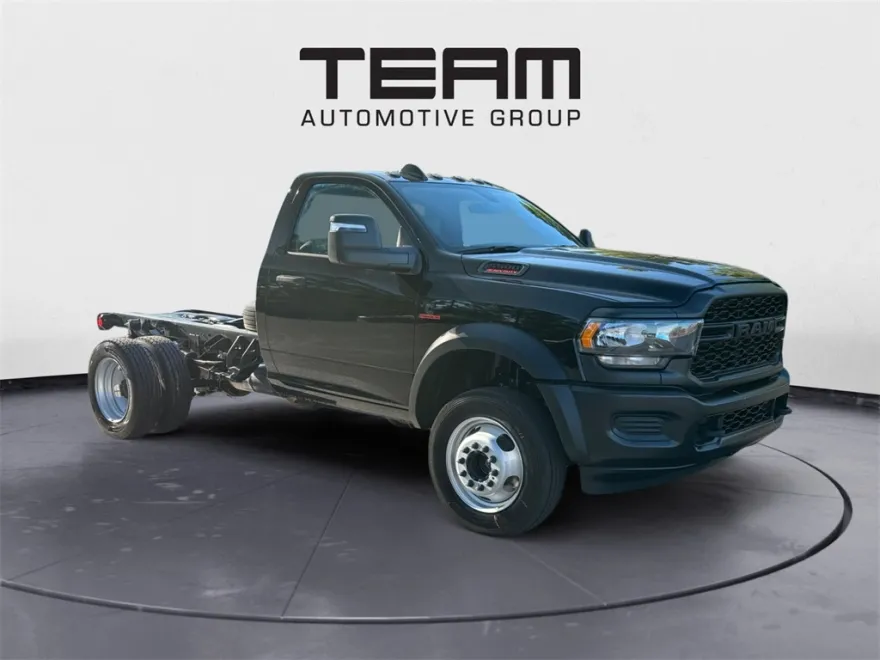 2024 Ram 5500 Tradesman photo 1