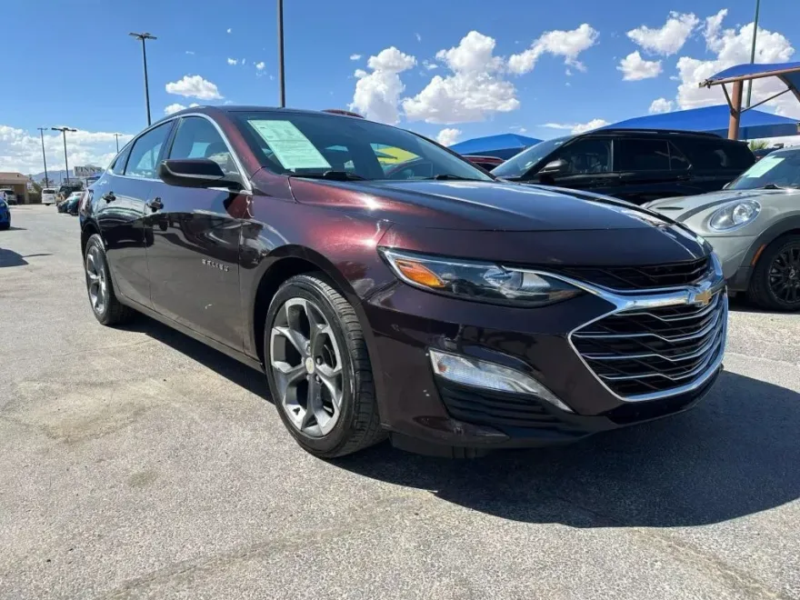 2021 Chevrolet Malibu 1LT photo 1