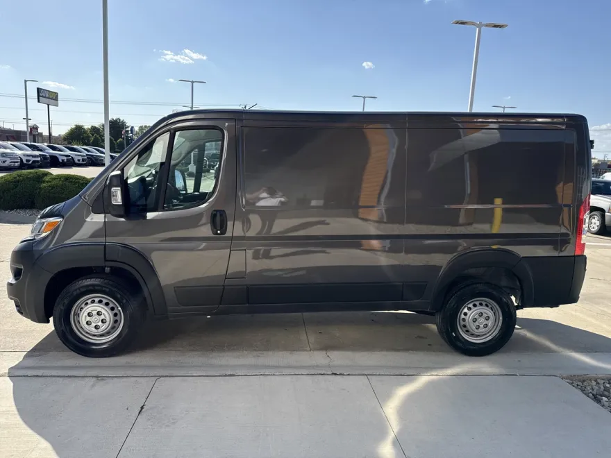 2025 Ram ProMaster 1500 Tradesman photo 1