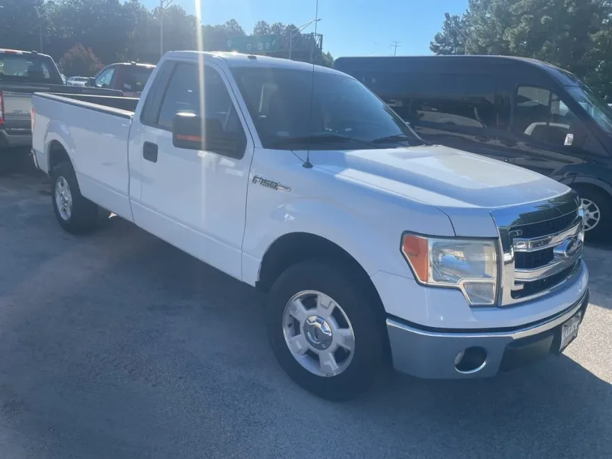 2013 Ford F-150 XLT photo 1