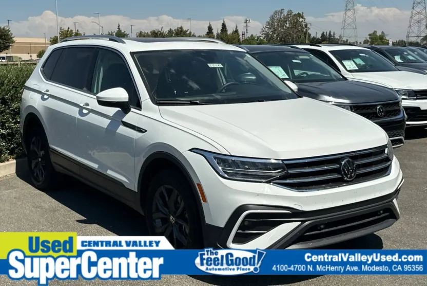 2024 Volkswagen Tiguan SE Wolfsburg Edition photo 1