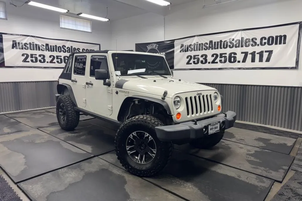 2010 Jeep Wrangler Unlimited Sport photo 1