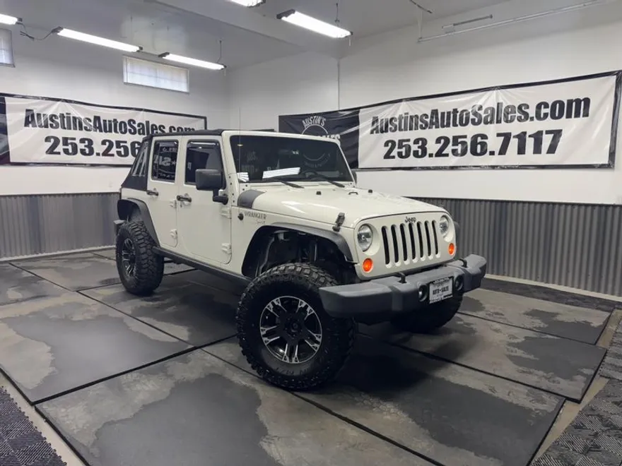 2010 Jeep Wrangler Unlimited Sport photo 1