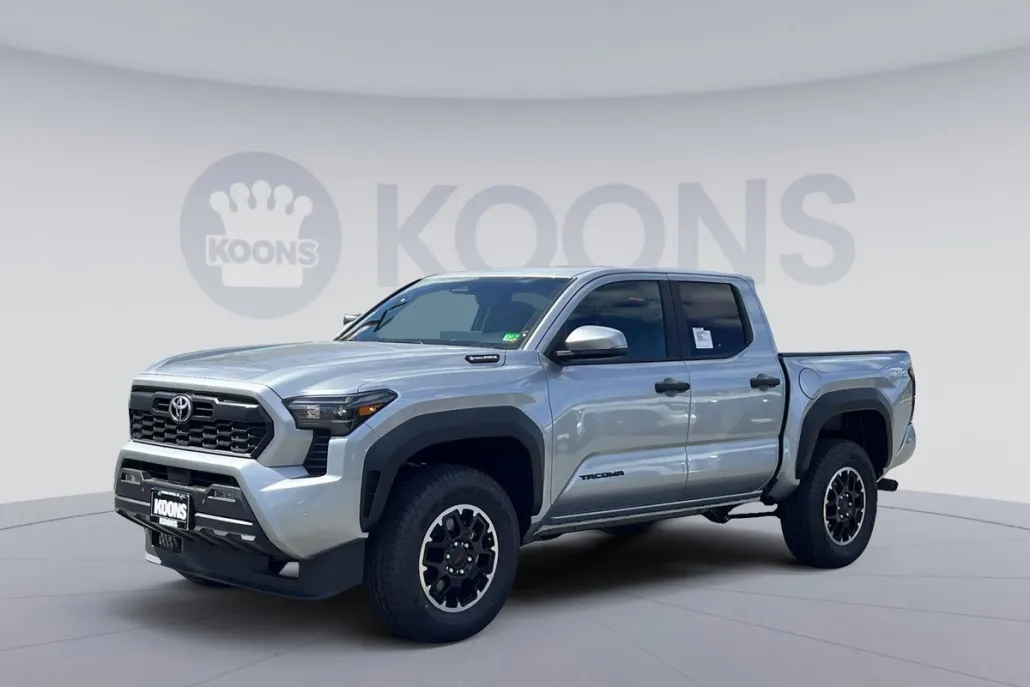 2025 Toyota Tacoma TRD photo 1