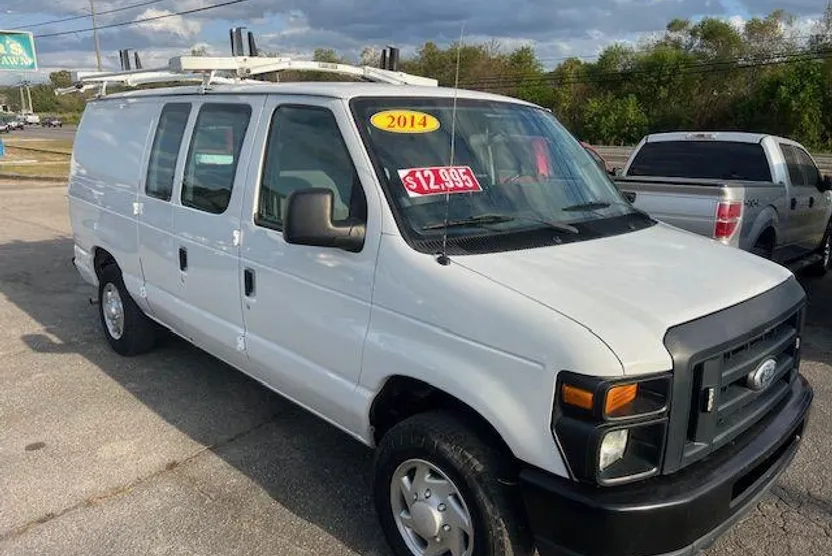 2014 Ford E-150 photo 1