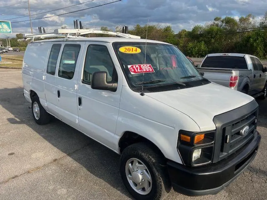 2014 Ford E-150 photo 1