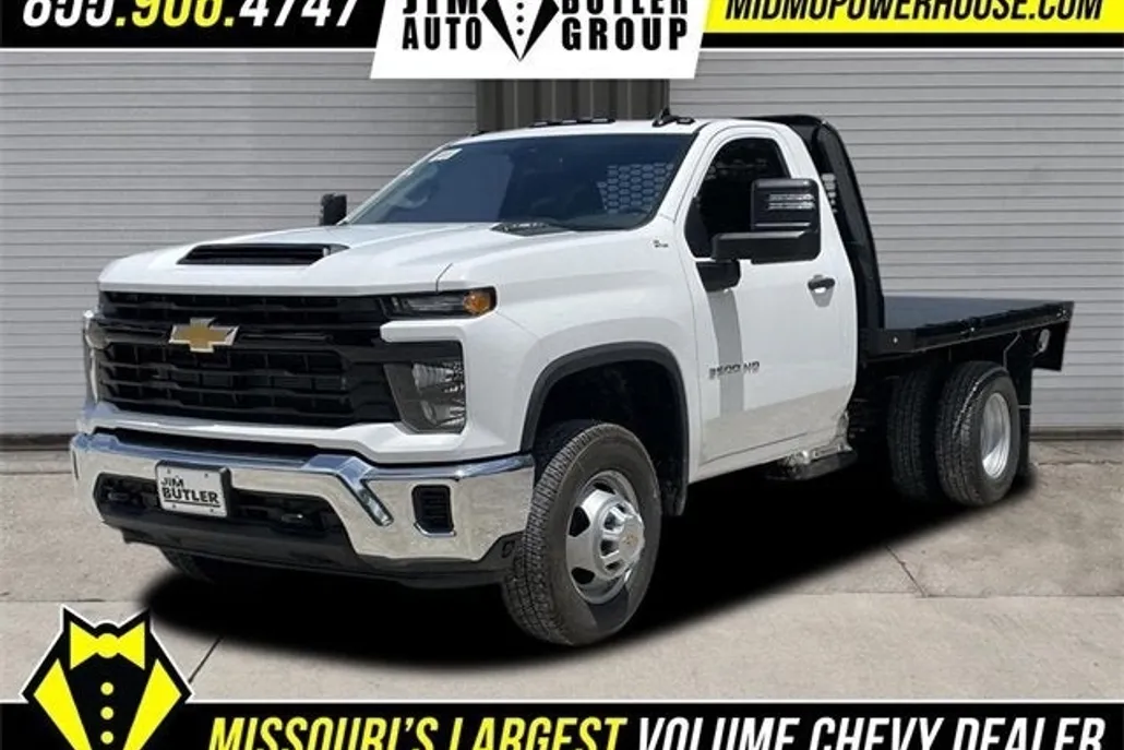 2025 Chevrolet Silverado 3500HD Work Truck photo 1