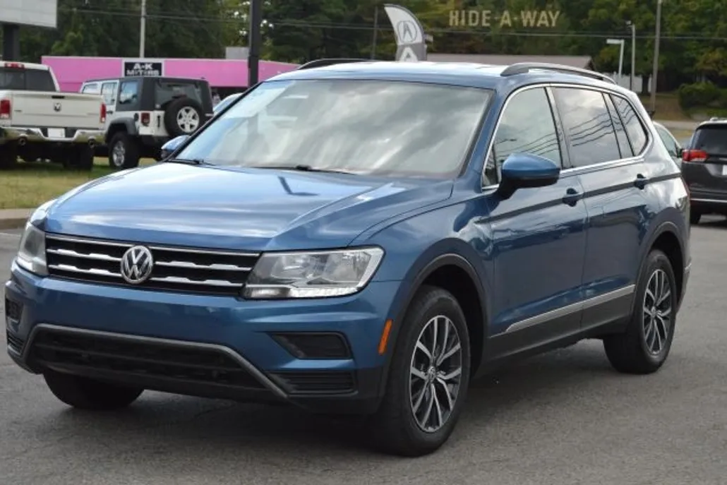 2018 Volkswagen Tiguan SE Sport photo 1