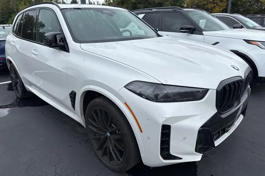2024 Bmw X5 M60i photo 1