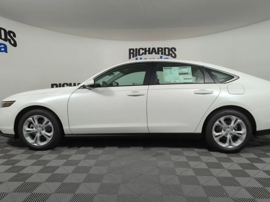 2025 Honda Accord LX 1.5T photo 1