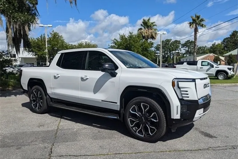 2025 Gmc Sierra EV Denali photo 1