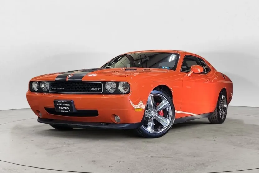 2010 Dodge Challenger SRT8 photo 1
