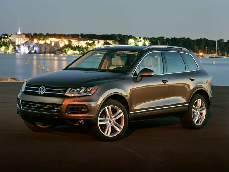 2012 Volkswagen Touareg V6 TDI Lux photo 1