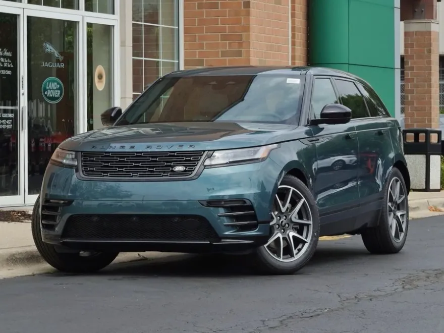 2026 Land Rover Range Rover Velar SE photo 1