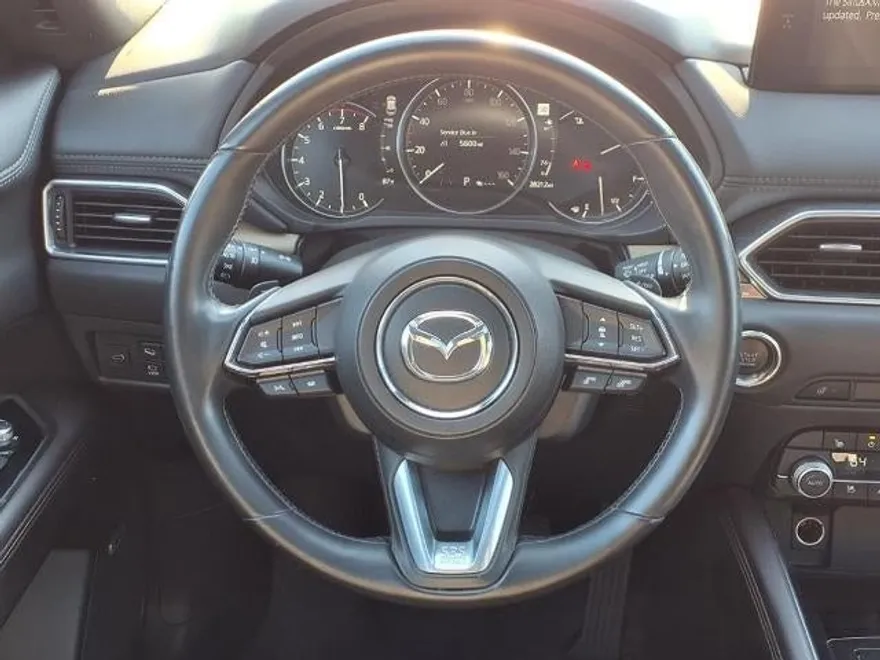 2021 Mazda CX-5 Signature photo 1