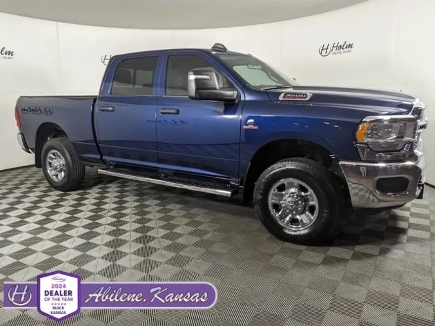 2024 Ram 3500 Tradesman photo 1