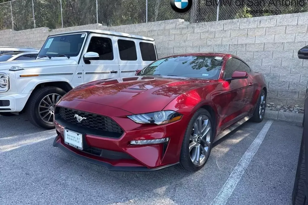2021 Ford Mustang EcoBoost Premium photo 1