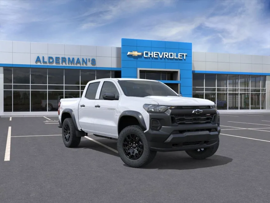 2026 Chevrolet Colorado Trail Boss photo 1