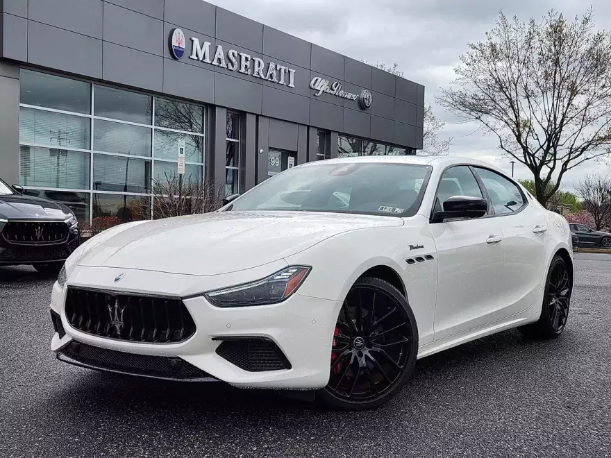 2024 Maserati Ghibli Modena photo 1