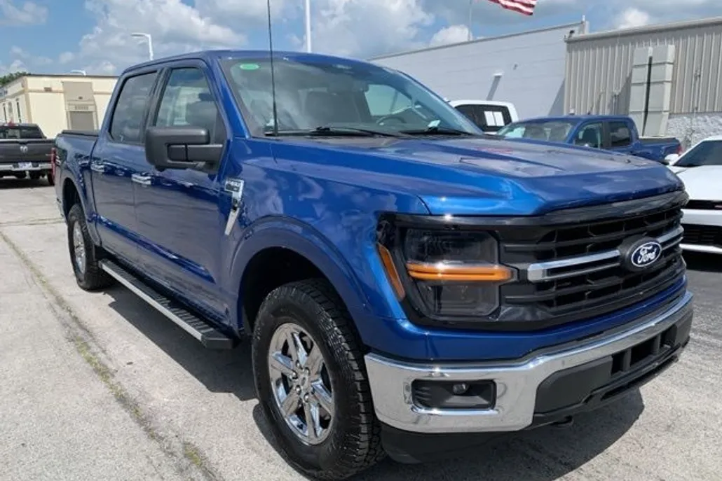 2024 Ford F-150 XLT photo 1