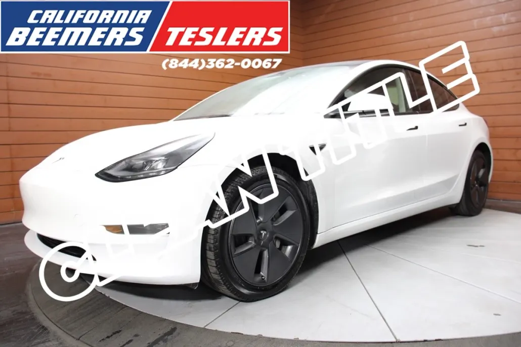 2023 Tesla Model 3 photo 1