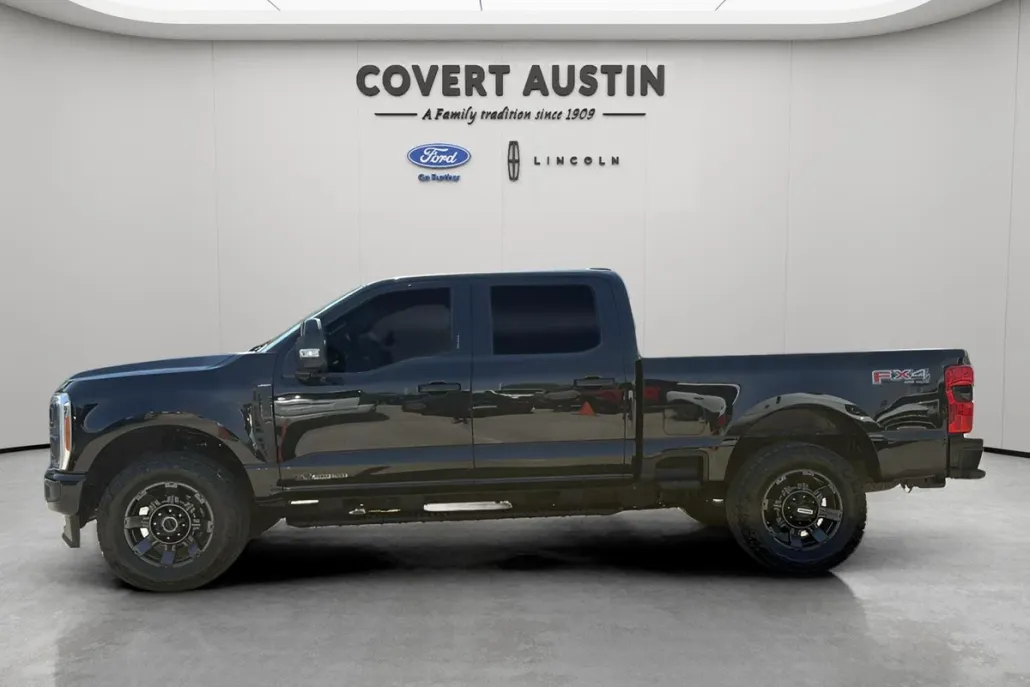 2023 Ford F-250 photo 1