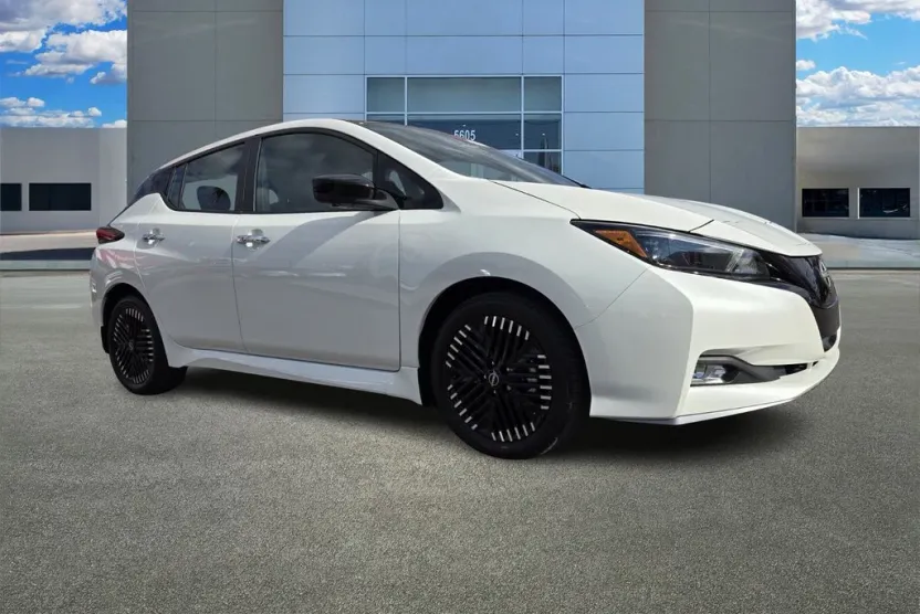 2025 Nissan Leaf SV Plus photo 1