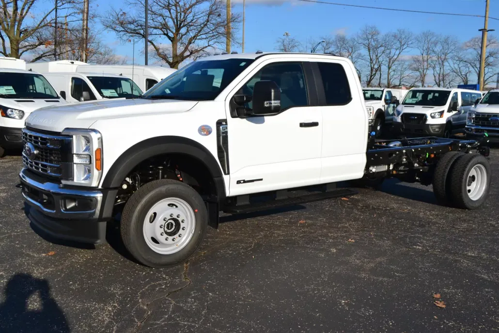 2025 Ford F-450 XL photo 1