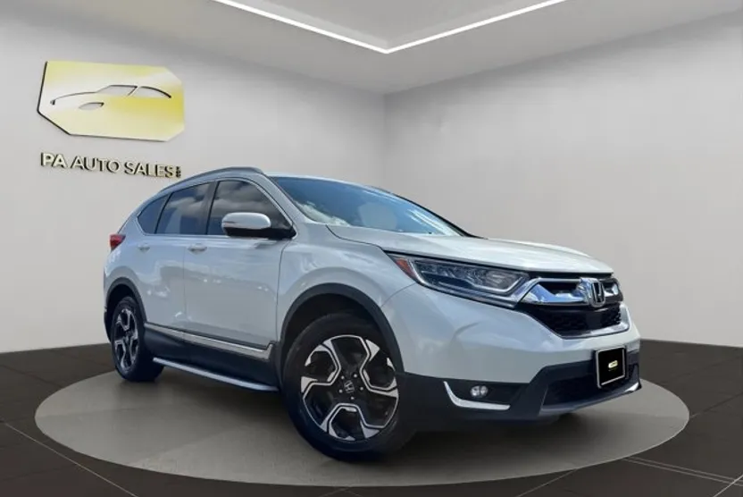 2018 Honda CR-V Touring photo 1