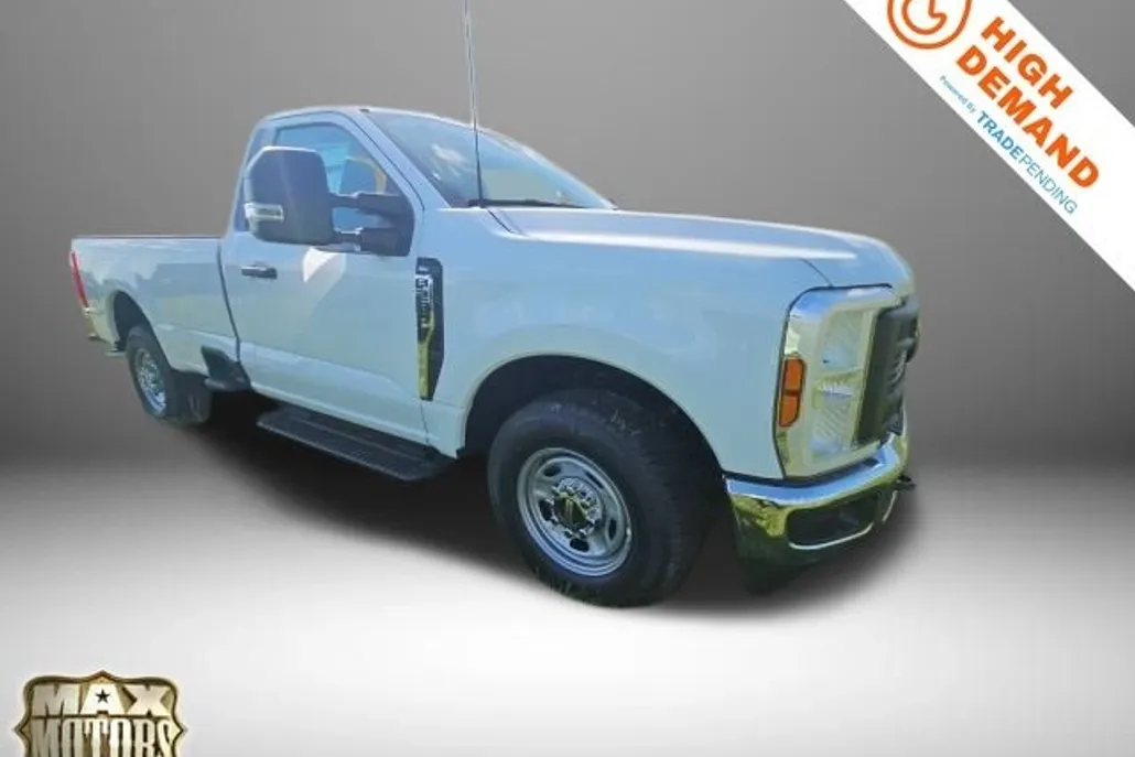 2025 Ford F-250 XL photo 1