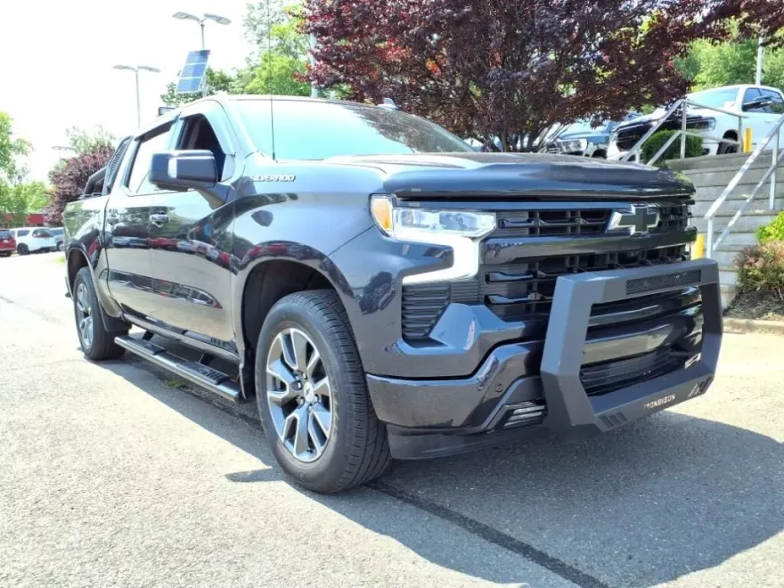 2024 Chevrolet Silverado 1500 RST photo 1