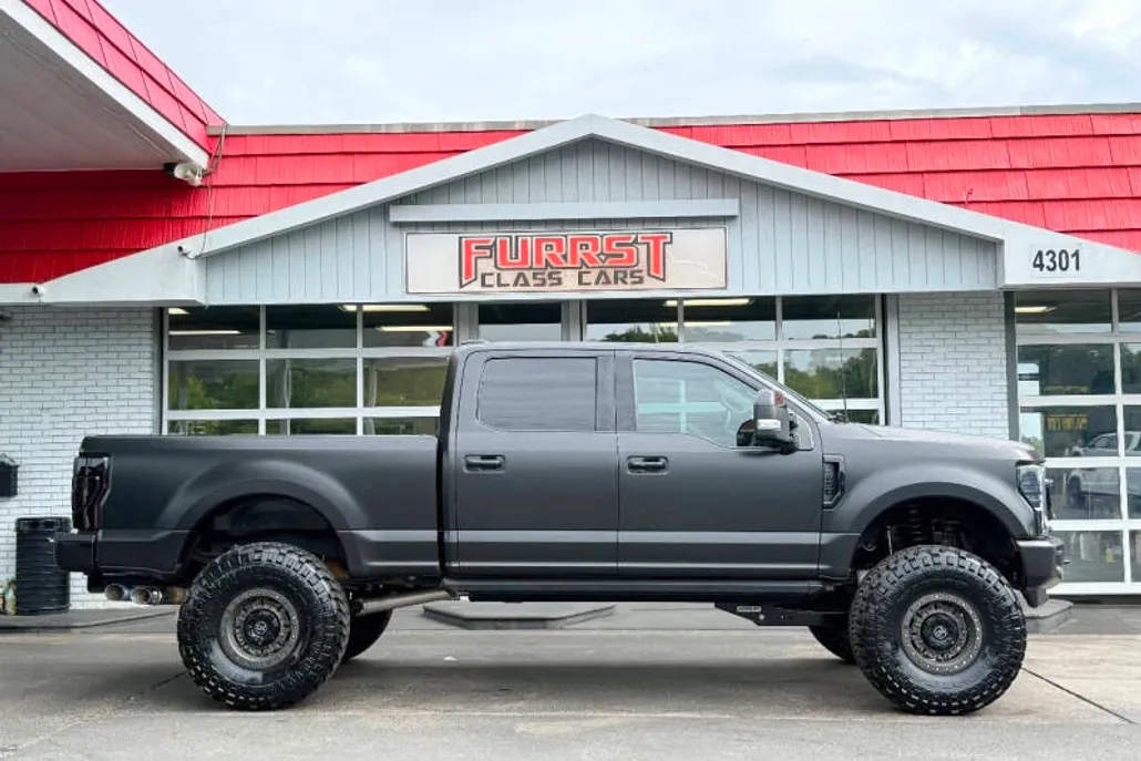 2022 Ford F-250 Platinum photo 1