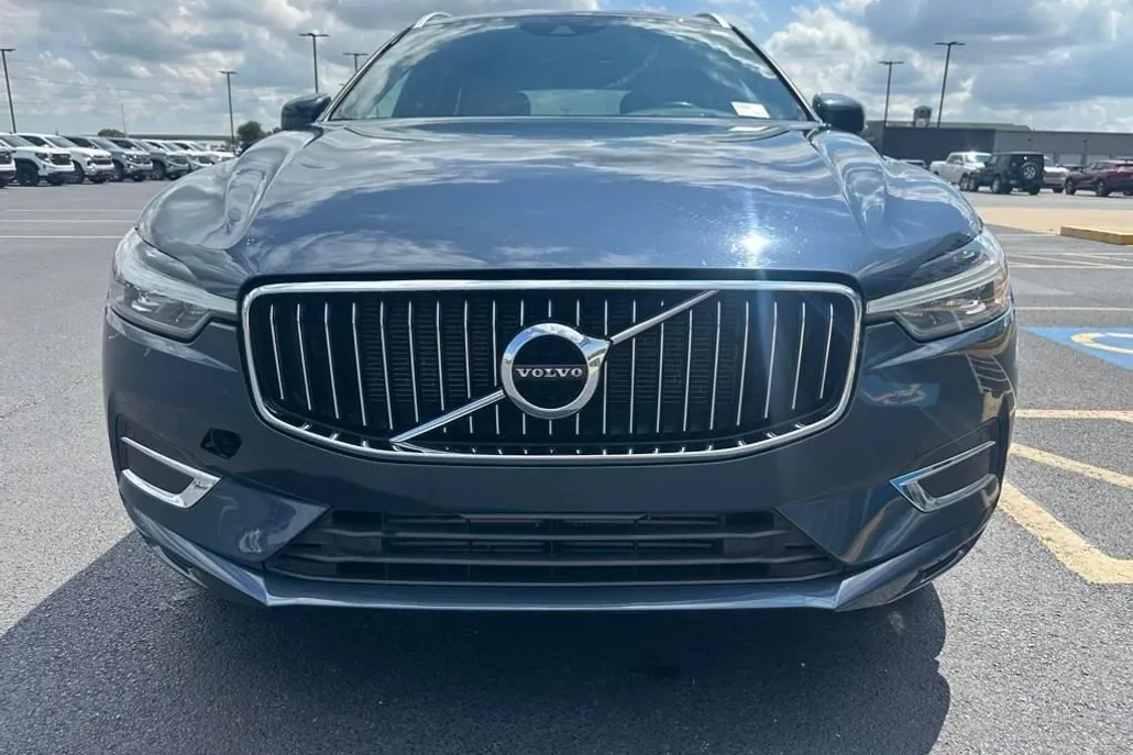 2021 Volvo XC60 Inscription photo 1
