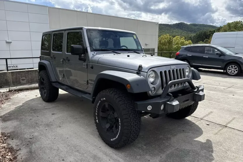 2016 Jeep Wrangler Sport photo 1