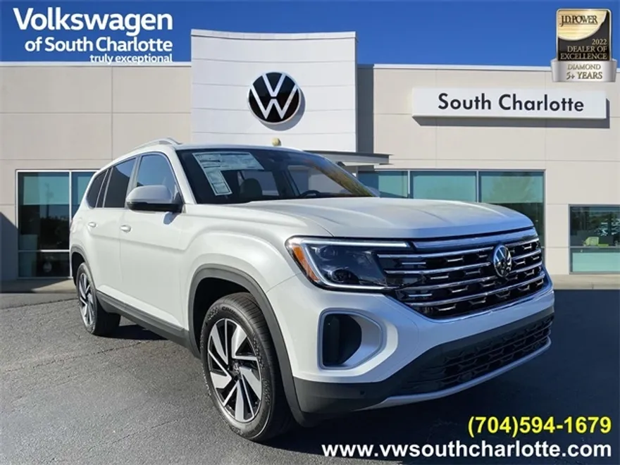 2025 Volkswagen Atlas SEL photo 1