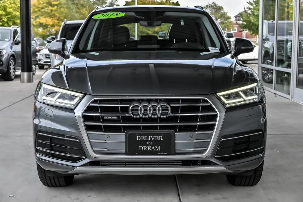 2018 Audi Q5 2.0T Premium Plus photo 1