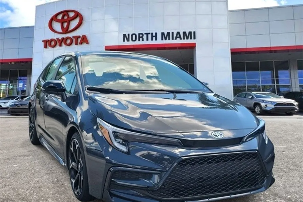 2025 Toyota Corolla SE photo 1