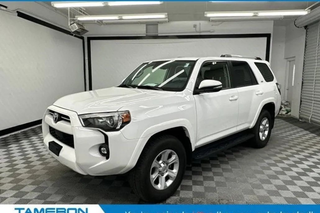 2024 Toyota 4Runner SR5 Premium photo 1