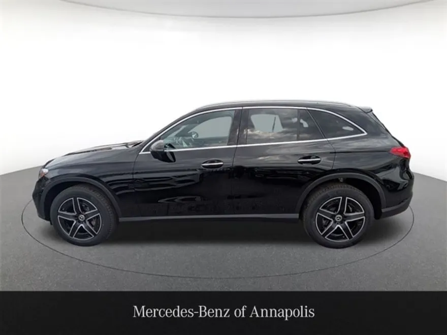 2026 Mercedes Benz GLC 300 4MATIC photo 1