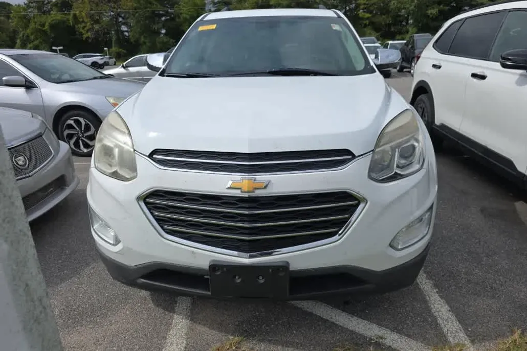 2016 Chevrolet Equinox LT photo 1