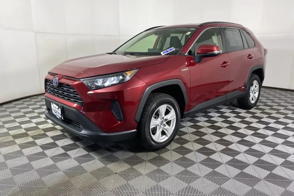 2020 Toyota RAV4 Hybrid LE photo 1