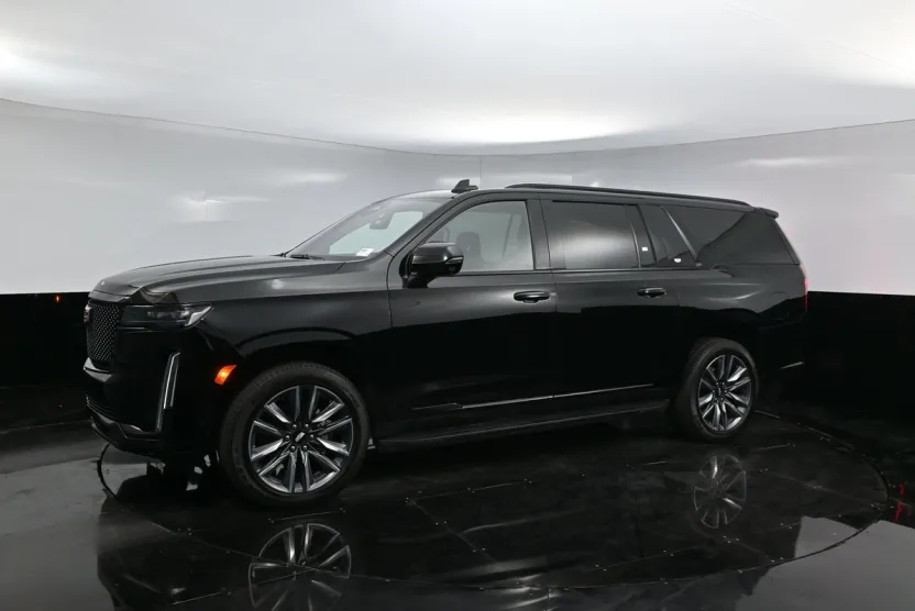 2023 Cadillac Escalade ESV Sport photo 1