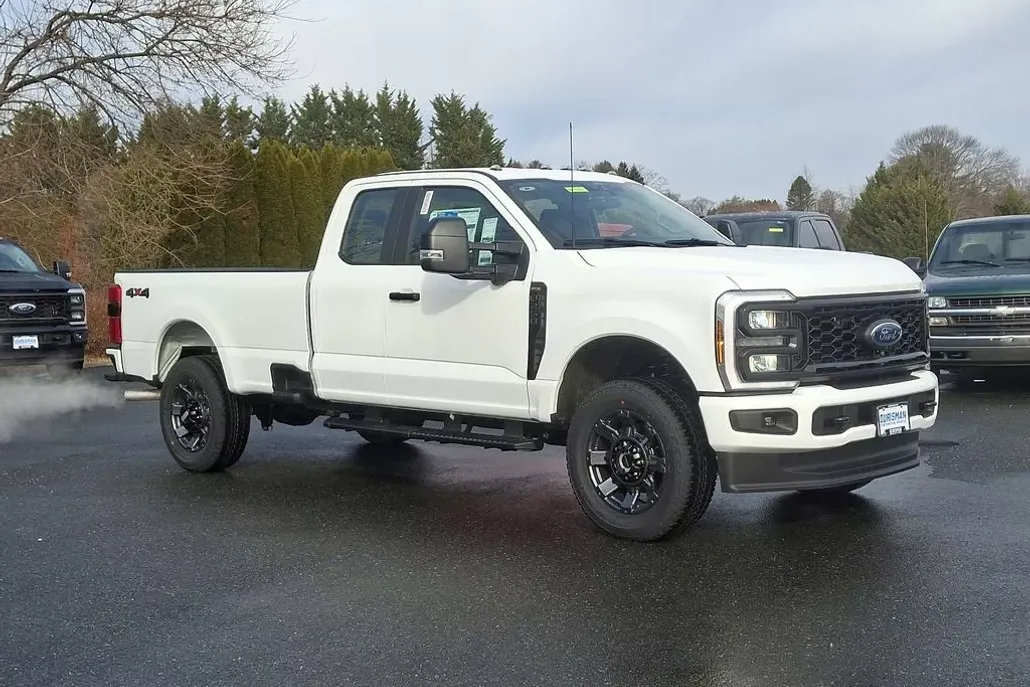 2025 Ford F-250 XL photo 1